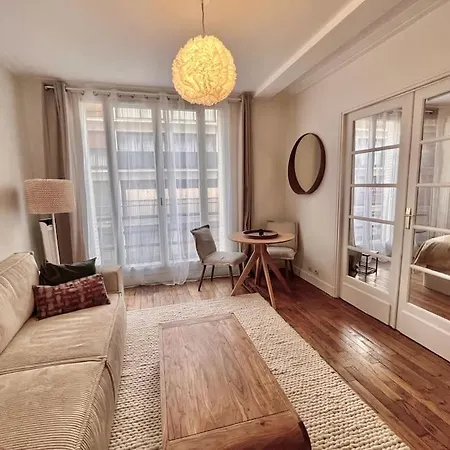 Beau Deux Pieces Quartier Des Ternes Apartment *